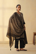 Black Straight Kurta Set with wide-leg trouser