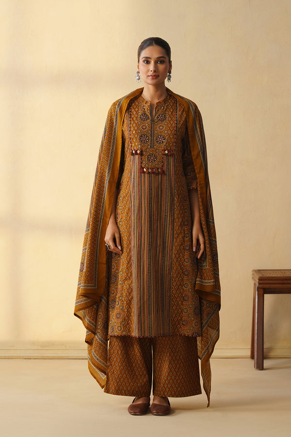 Traditional Print with Elegant Mustard color 3 Pcs Kurta set