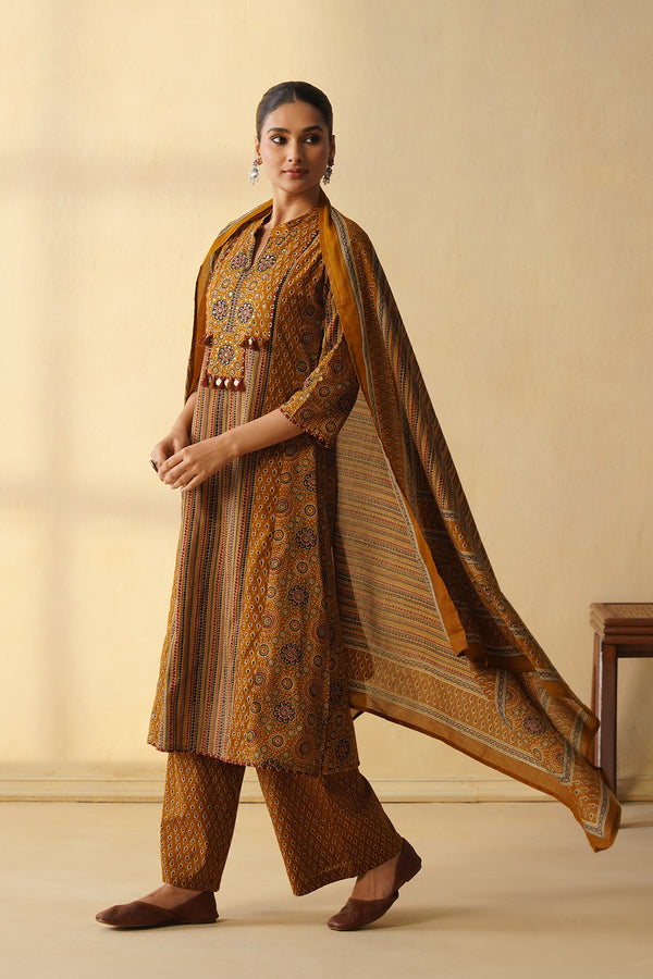 Traditional Print with Elegant Mustard color 3 Pcs Kurta set