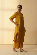 Semi- formal Long Co-ord set with Clean Notch Neckline