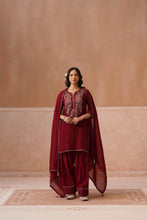 Kashmiri Embroidered Farshi Kurta Set