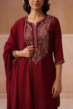 Kashmiri Embroidered Farshi Kurta Set